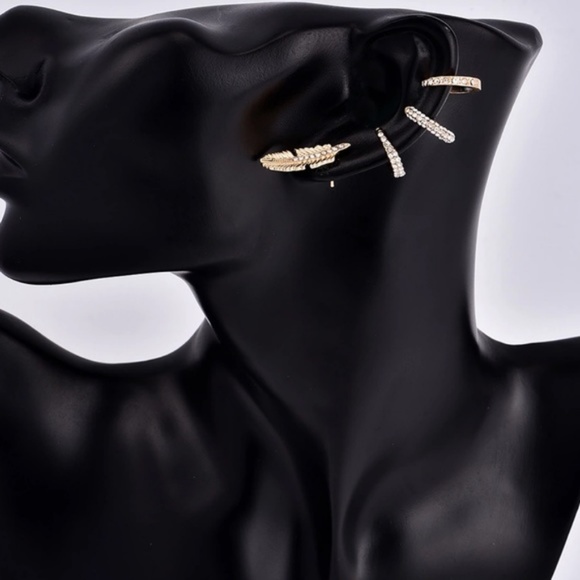 Last set! Gold color crystal cuff and earrings - Picture 3 of 4